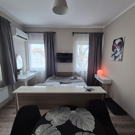Marusius Apartmanhaz Makó Zewnętrze zdjęcie